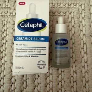 Cetaphil Ceramide Serum - White and Blue